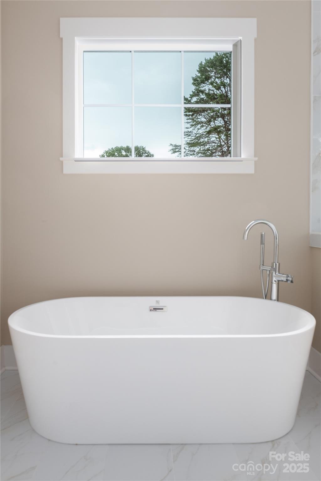 4488 Mirror Lake Drive