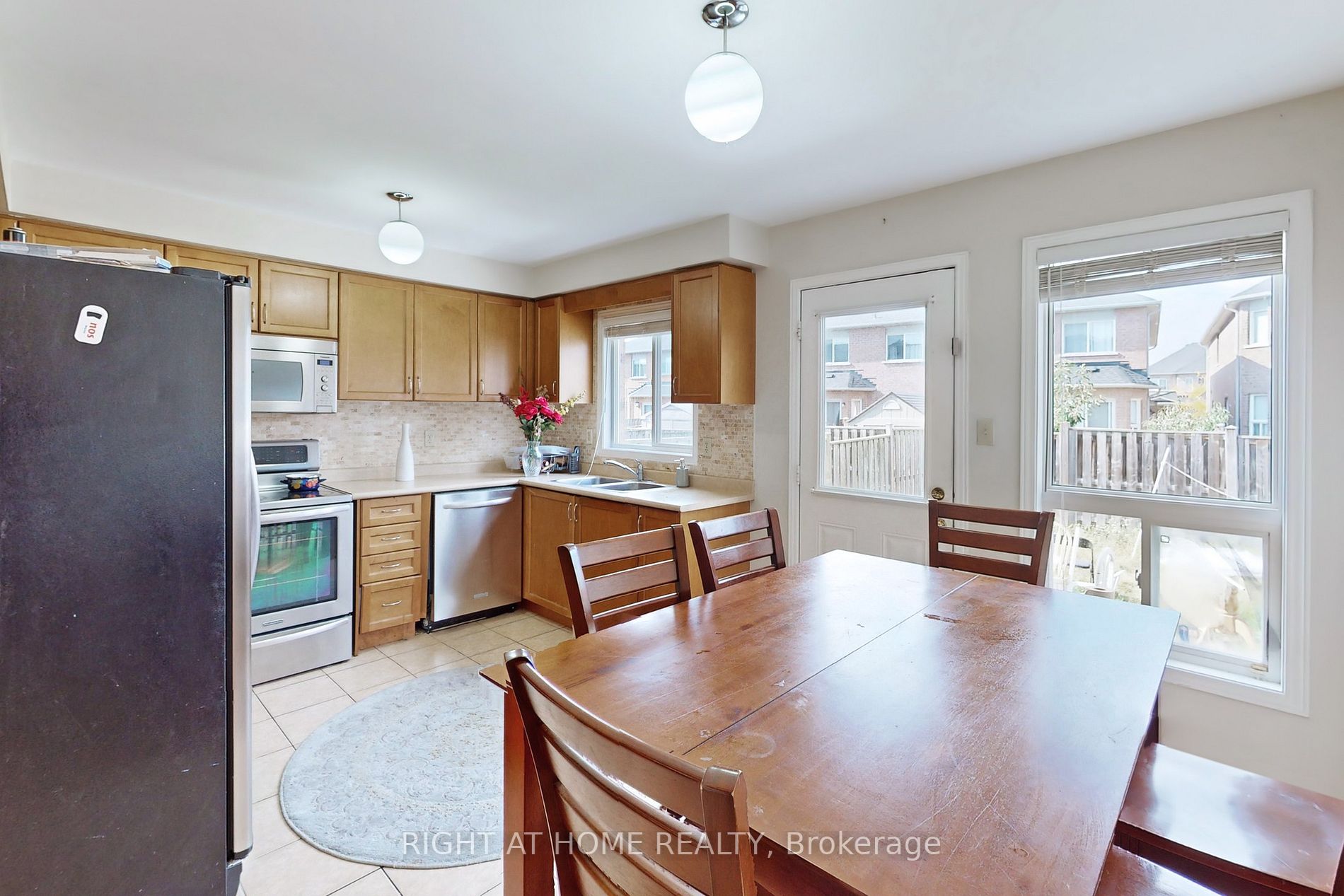 50 Argento Cres Upper