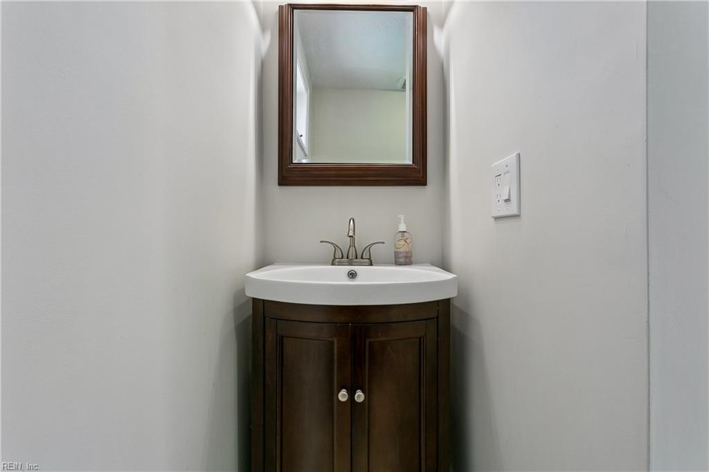 246 Hunts Neck Road