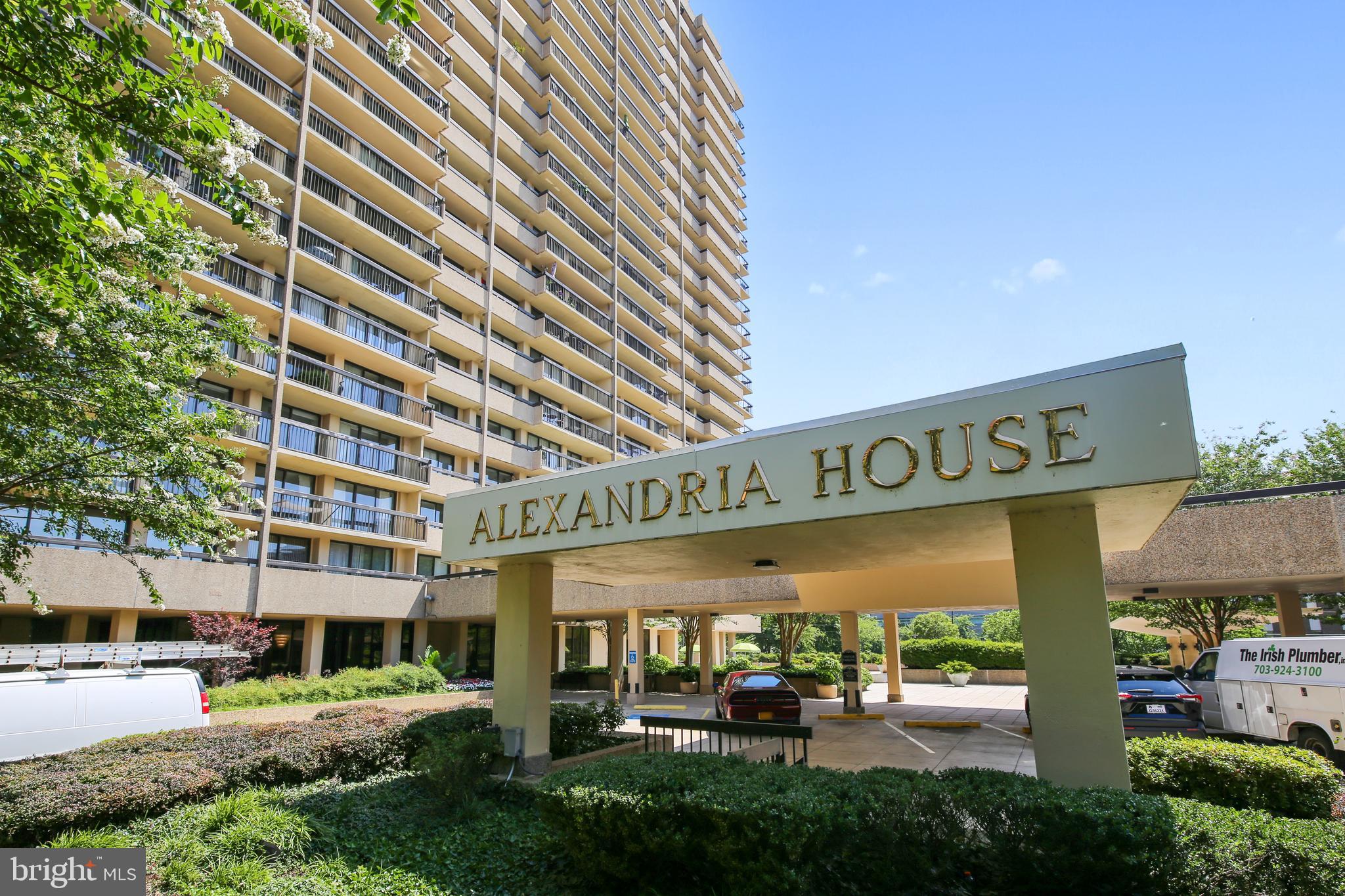 400 Madison Street 304