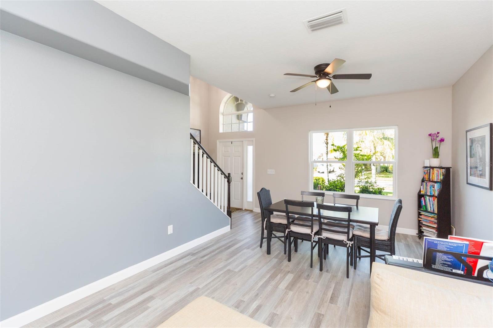 7352 Cutwater Lane
