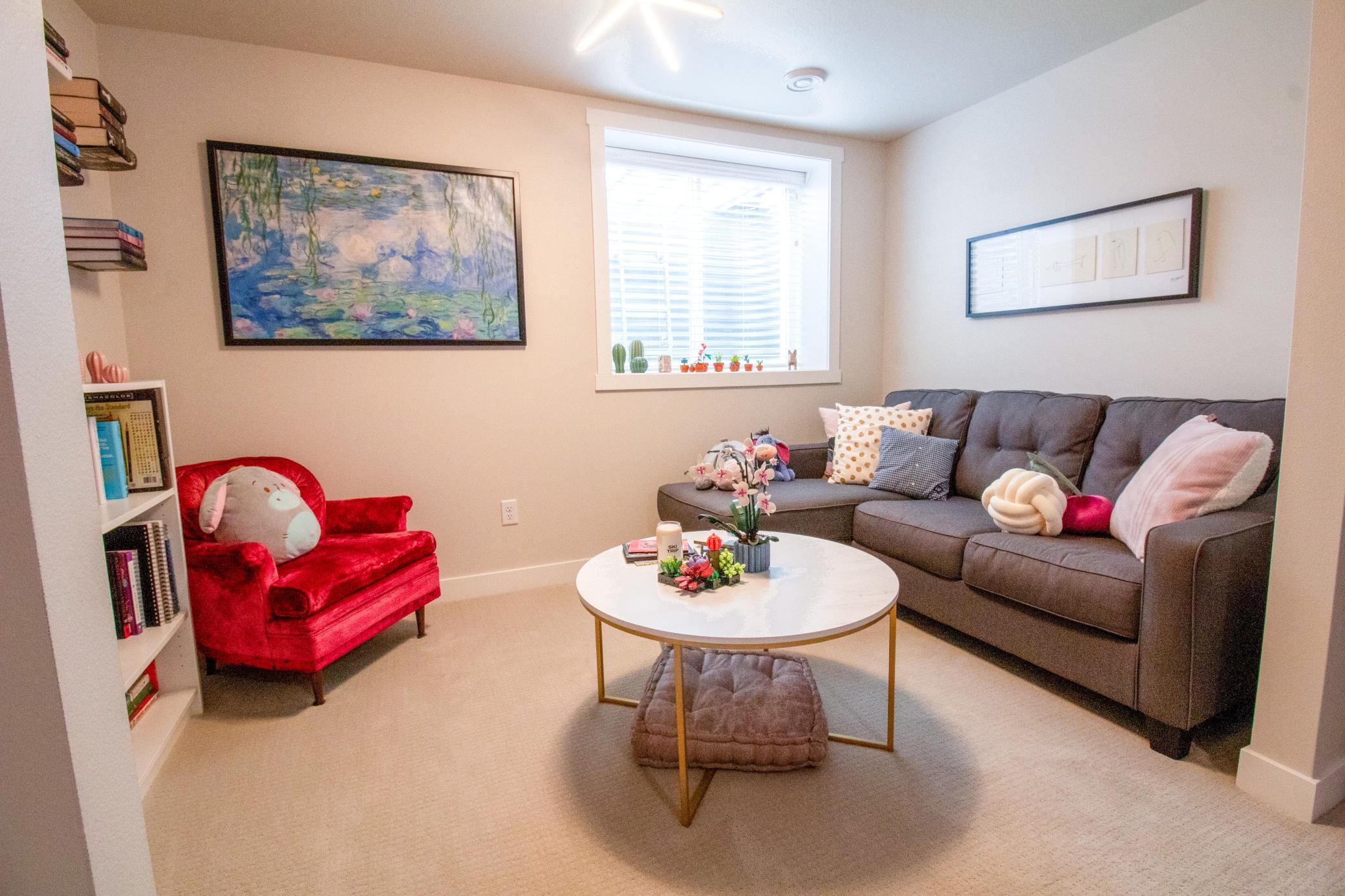 8825 Meadowlark Parkway