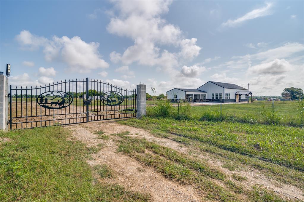 958 County Road 2105