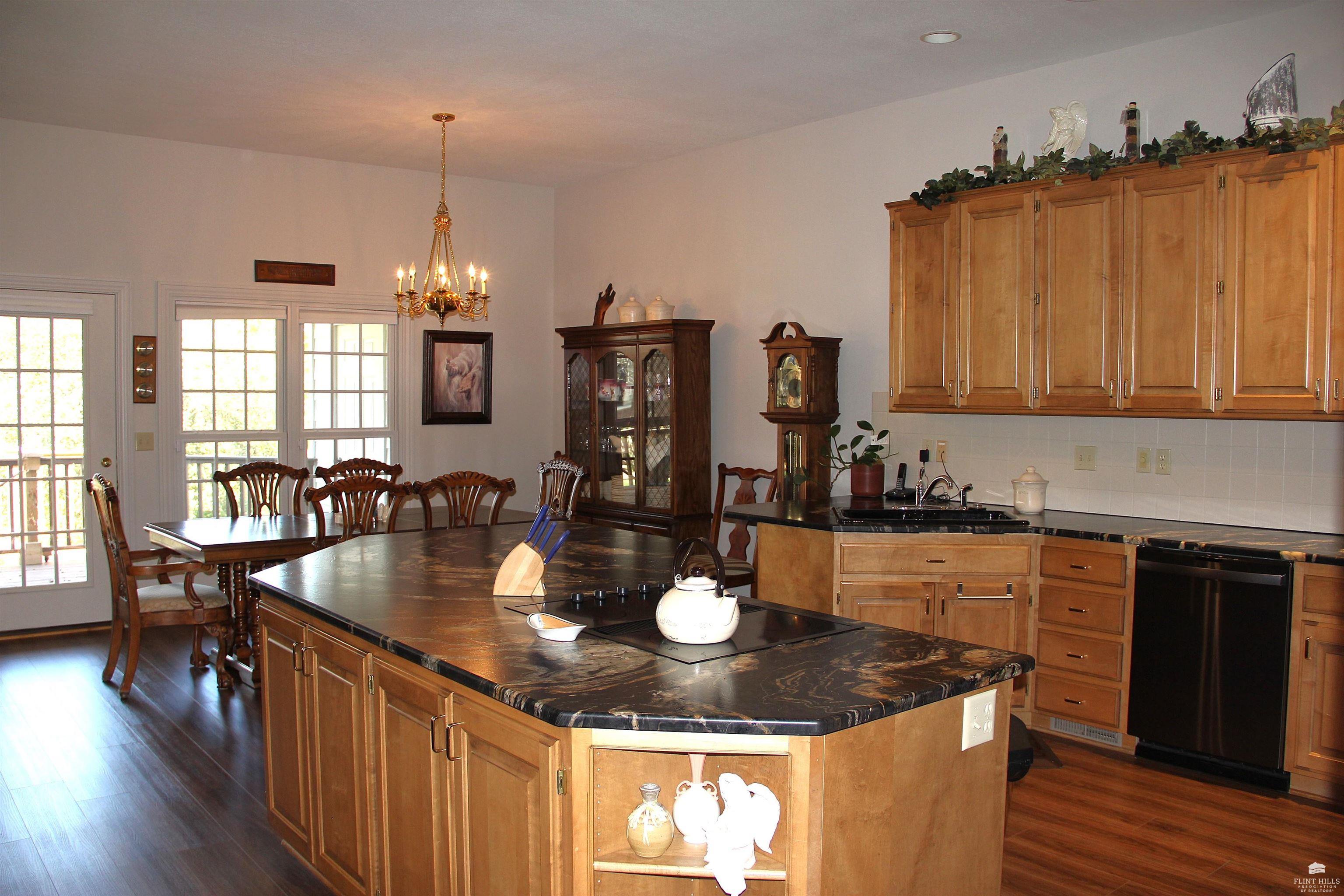 1509 Williamsburg Drive