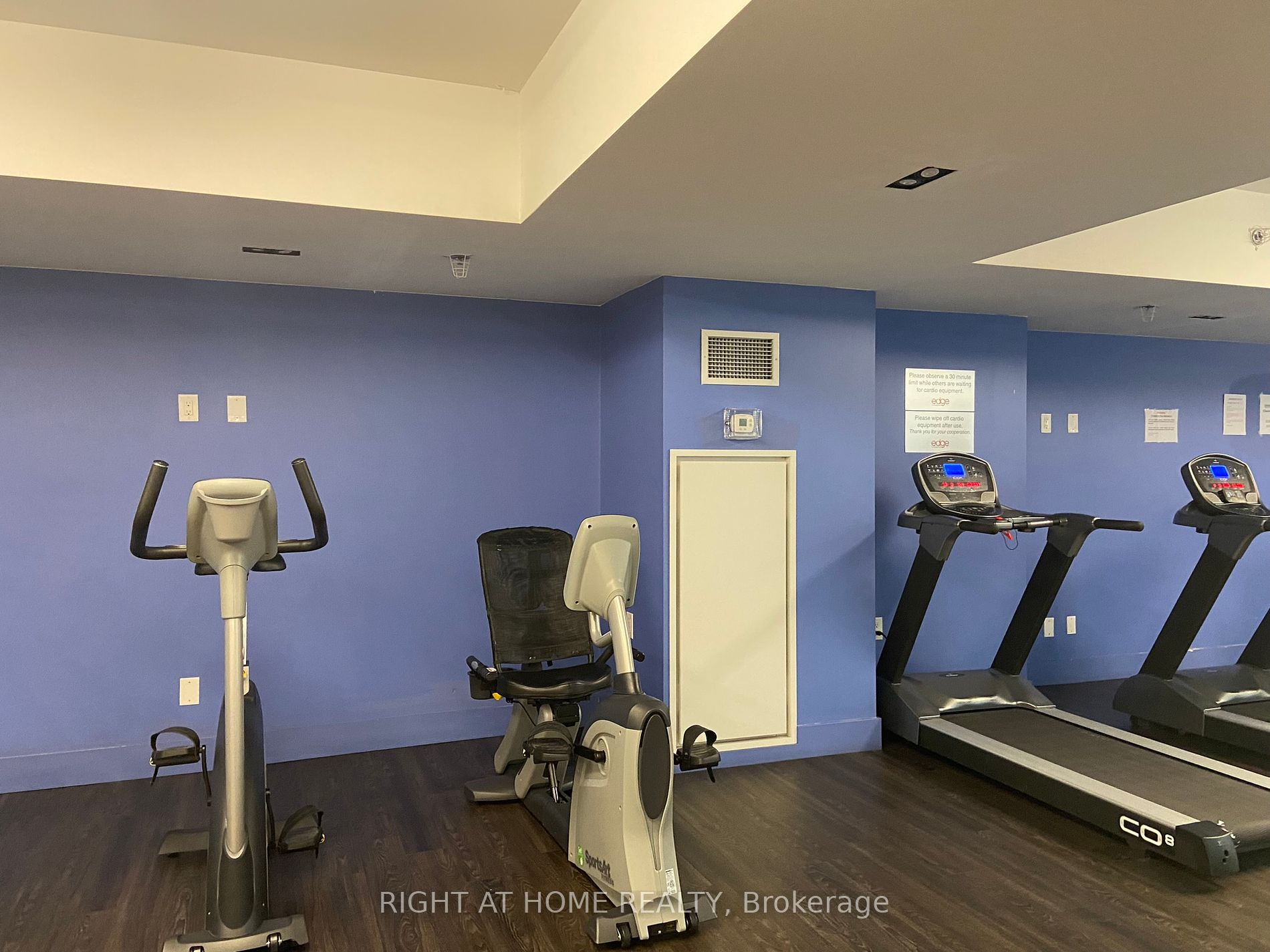 36 Lisgar St 1617