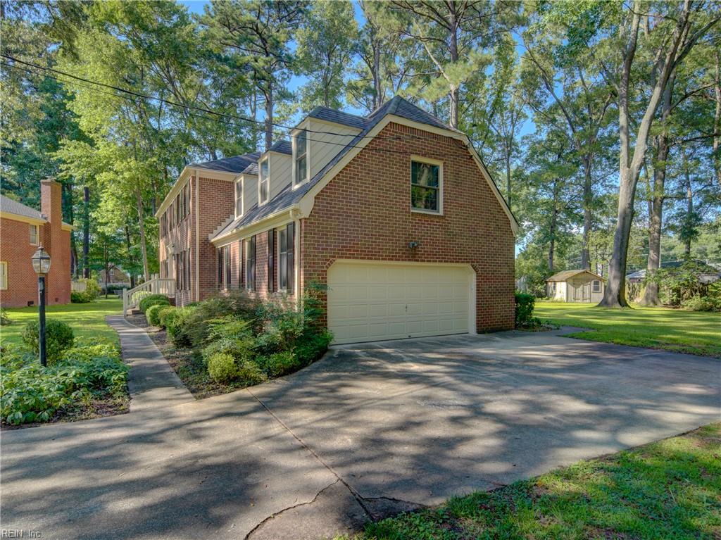 3017 Lord Bradford Court
