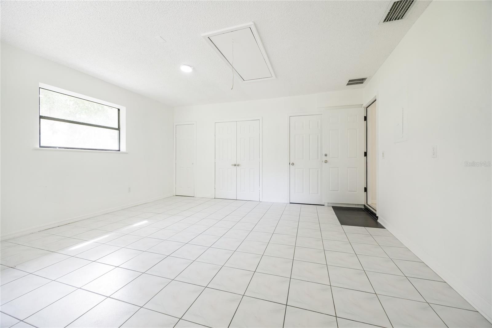 3207 E Withlacoochee Trail