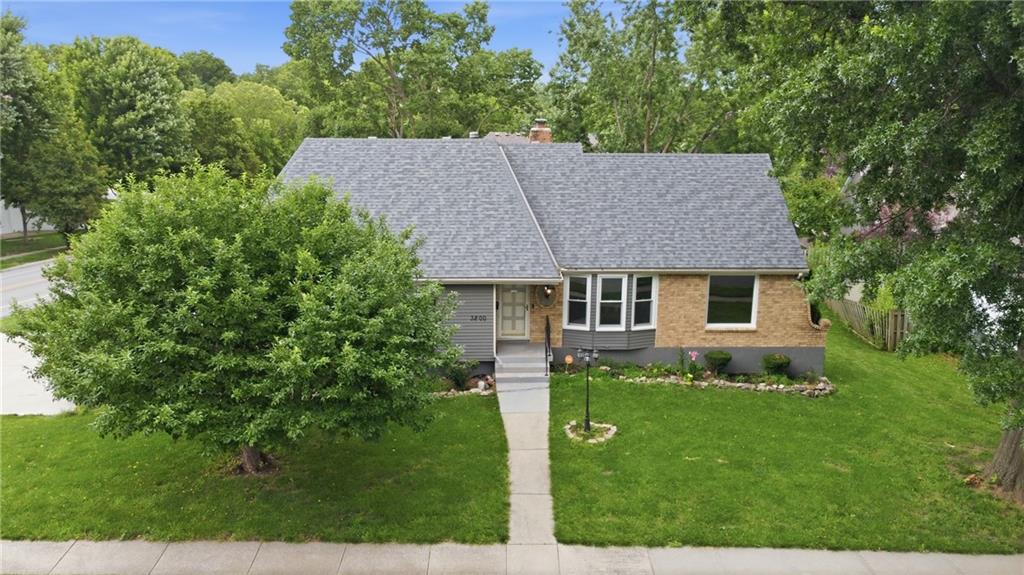 3800 NE Shady Lane Drive