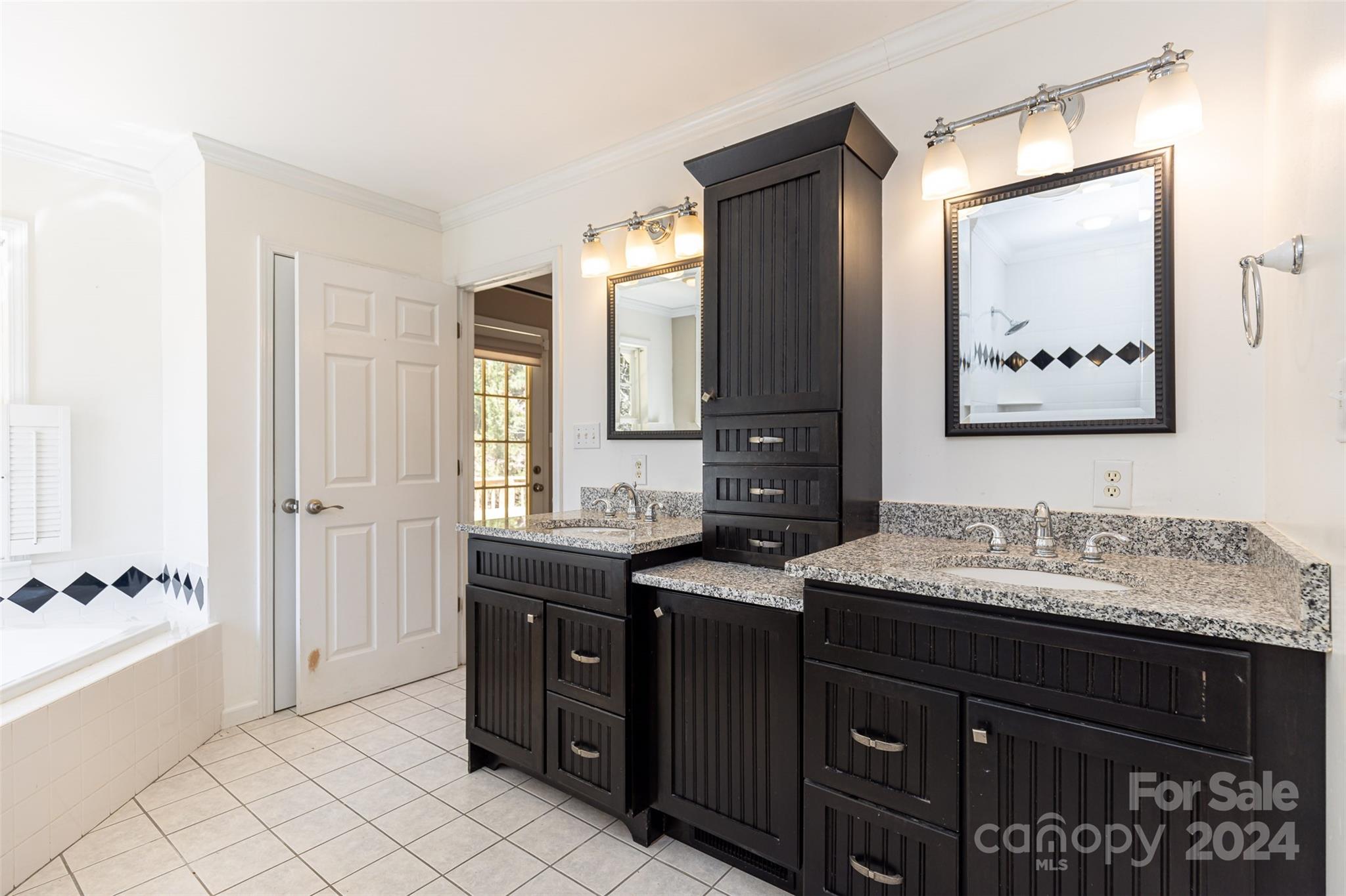 27 Fairway View Drive
