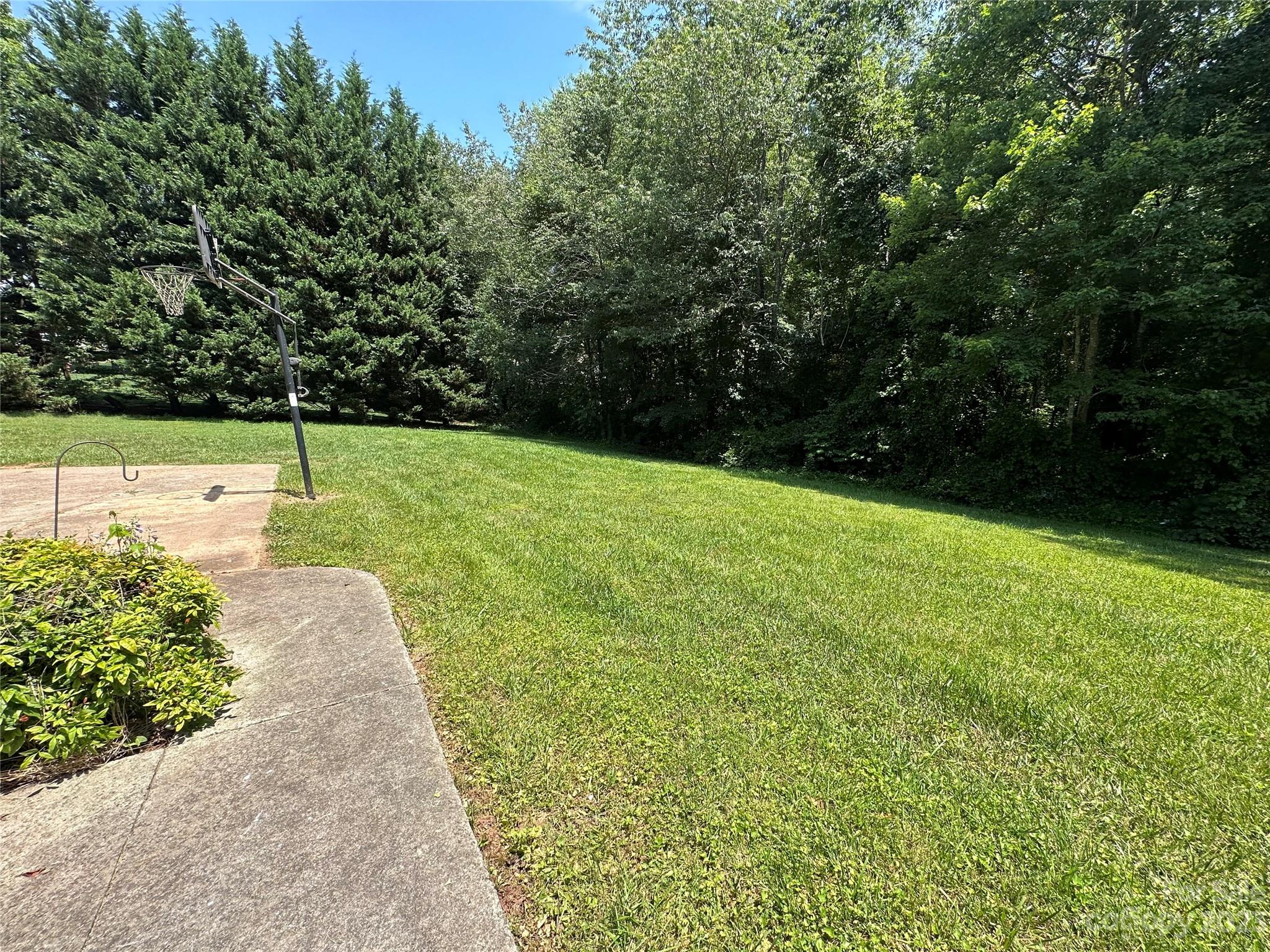 476 Legion Road