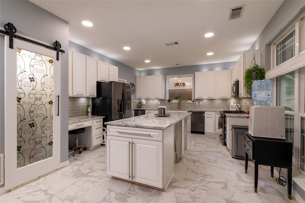 3517 Castlewood Court, Flower Mound, TX