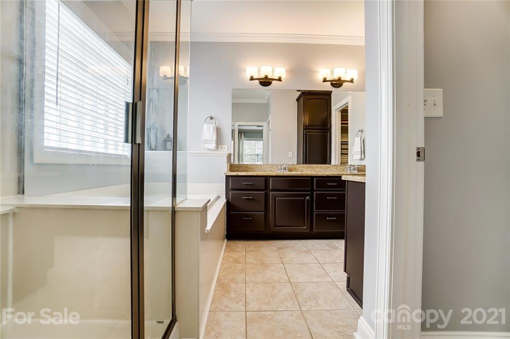 12058 Pelican Court