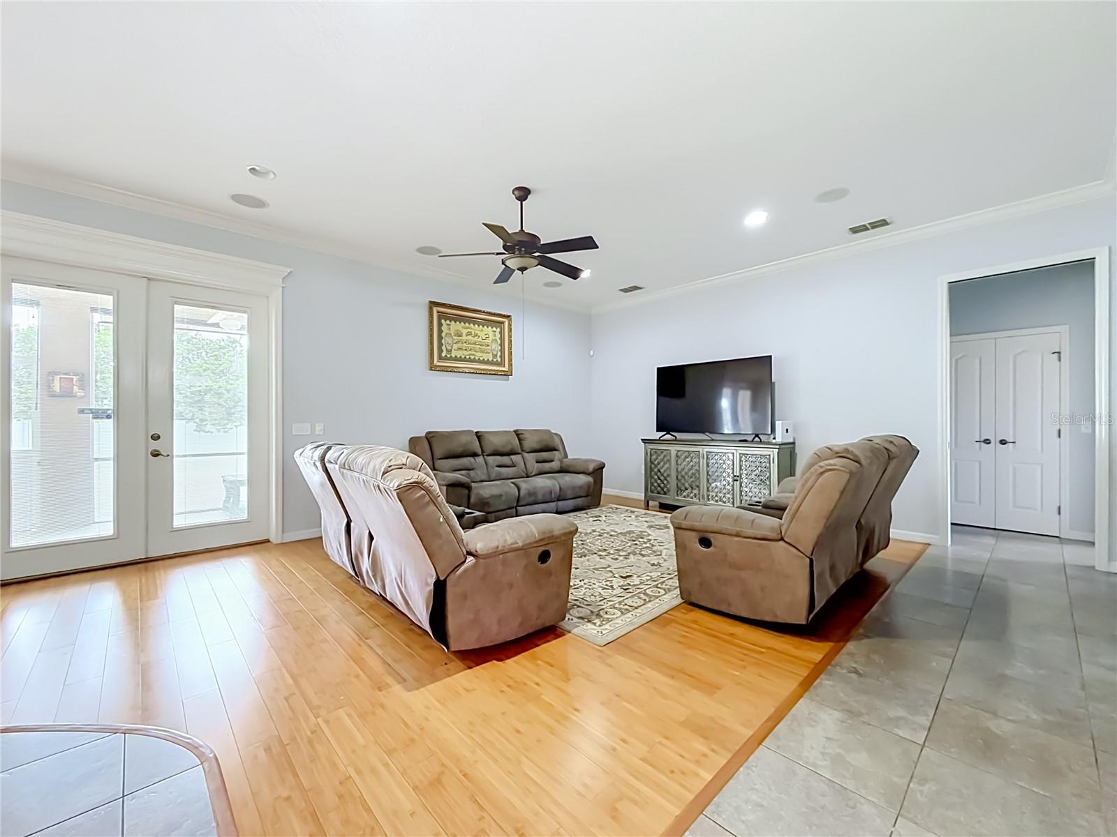 2534 Iris Ann Drive