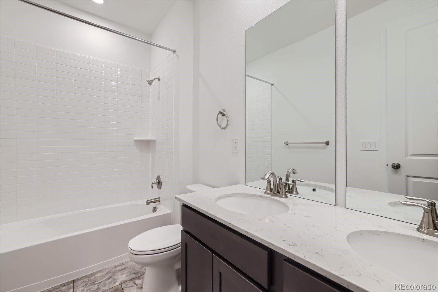 15624 W Girard Avenue