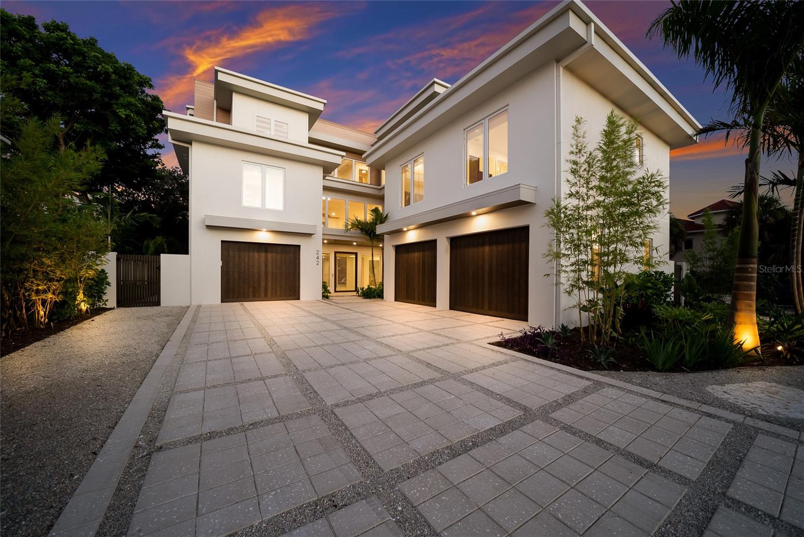 242 Lakeview Drive, Anna Maria, FL