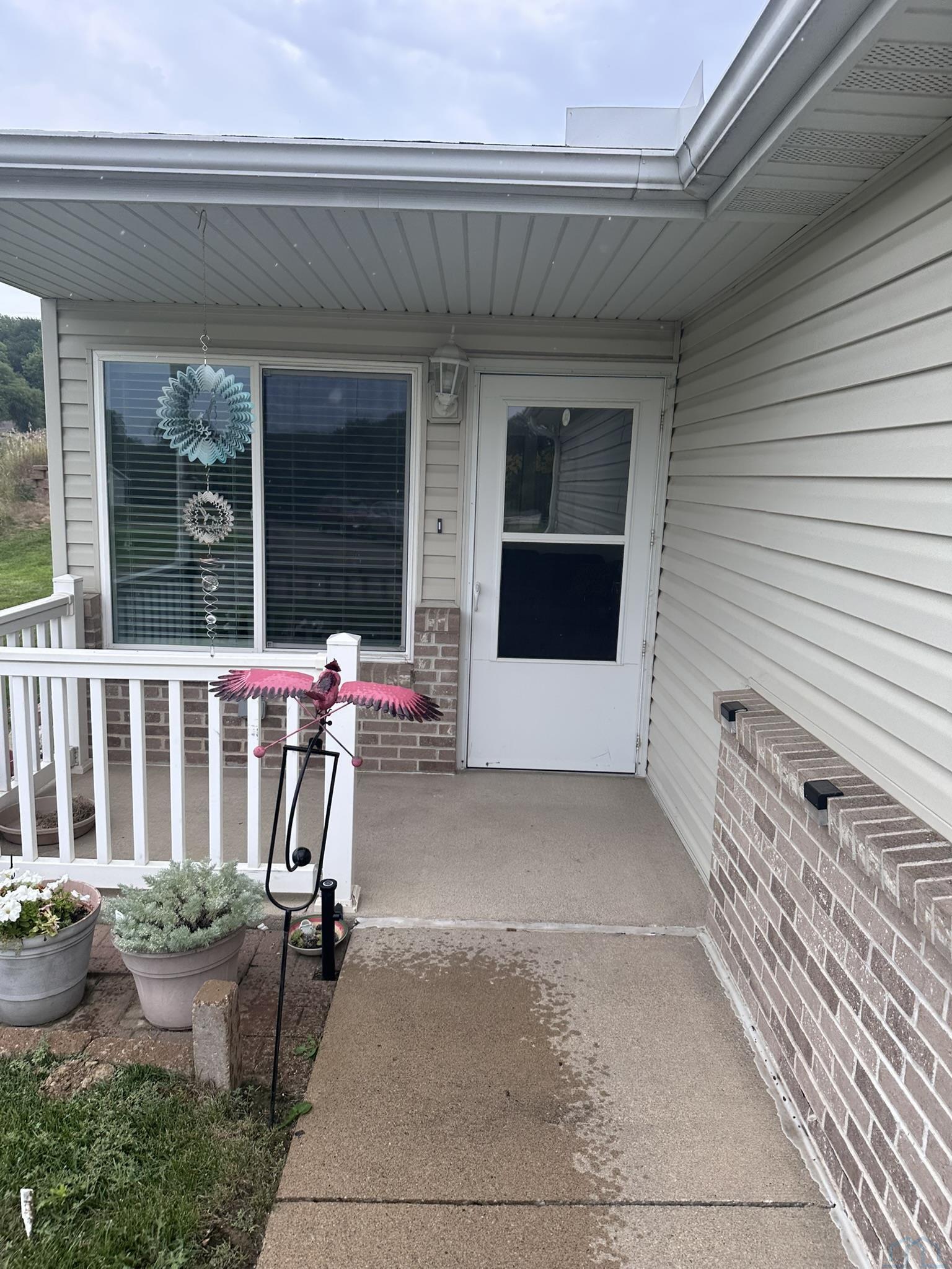 1120 Meadow View Court 1
