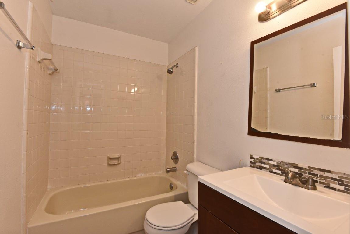 2809 Waxy Willow Lane
