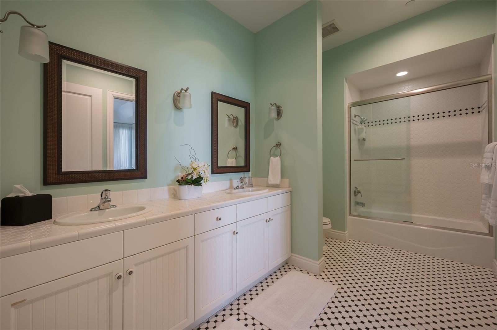 2050 Benjamin Franklin Drive A601