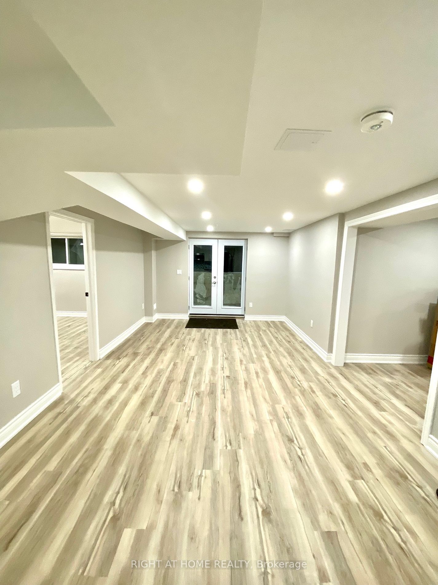 112 Downey Rd Lower