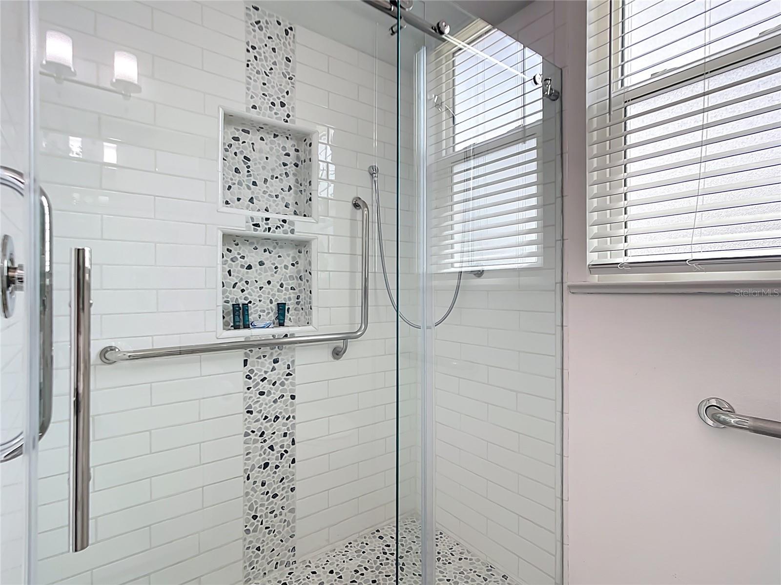 613 Boundary Boulevard