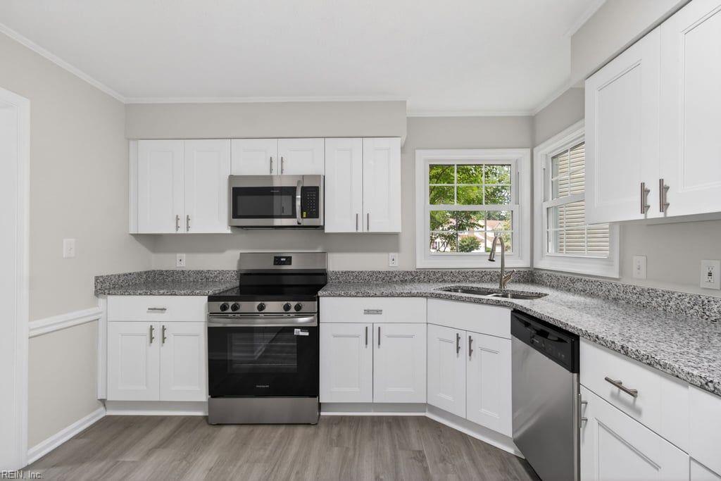 824 Lancaster Lane