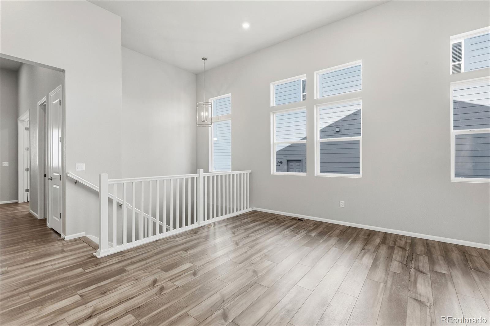 15330 Pontiac Street