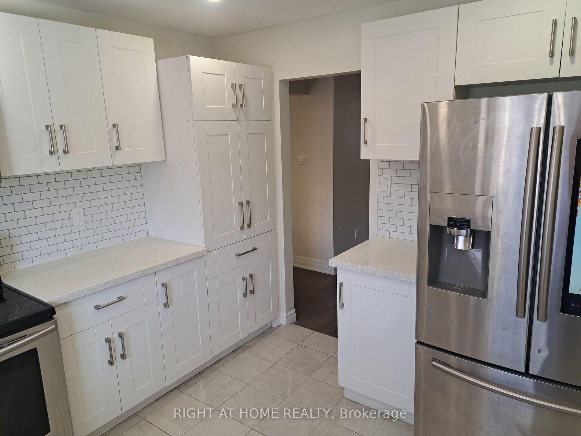 9 Rosset Cres 9