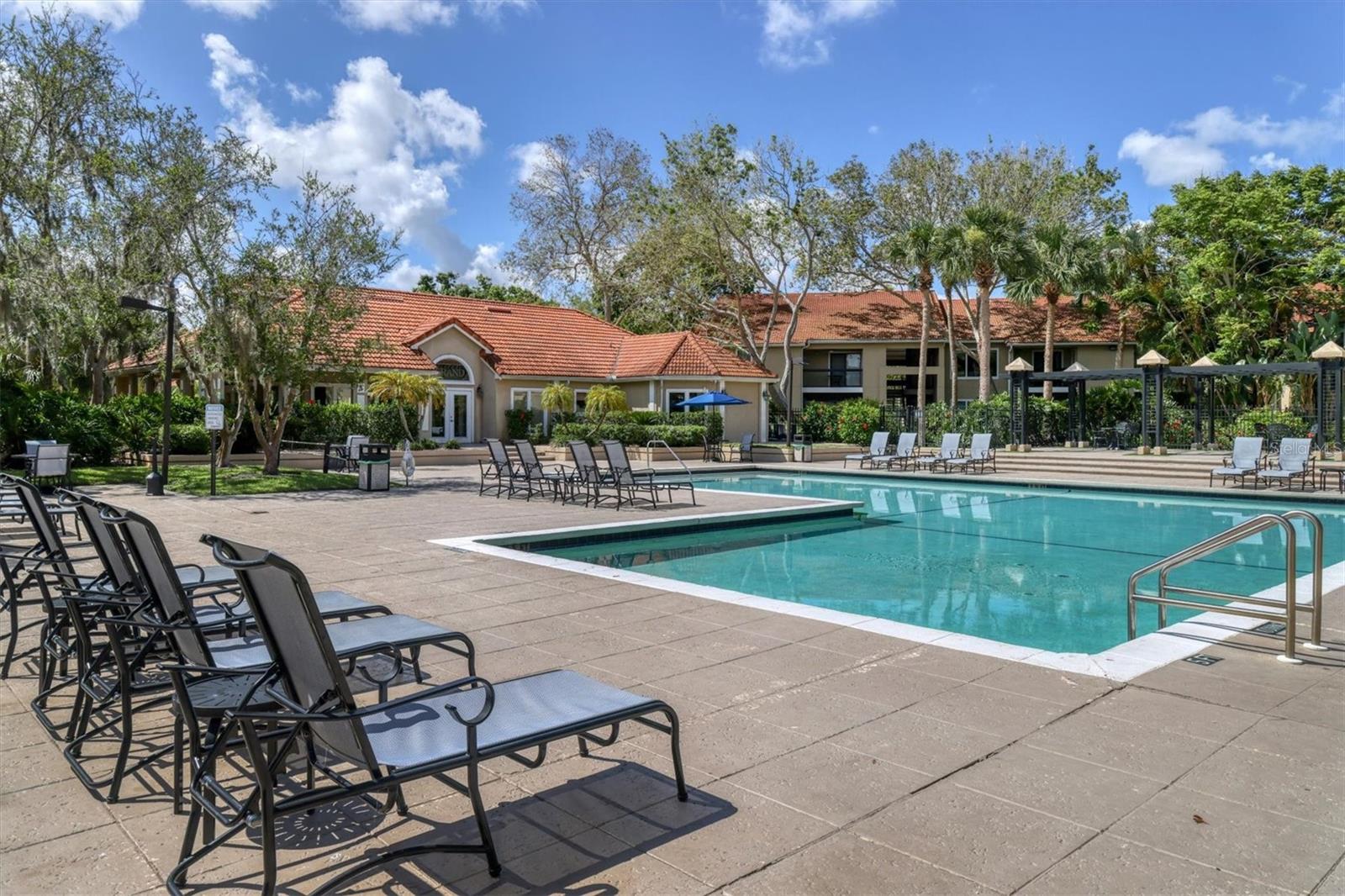 4020 Crockers Lake Boulevard 14