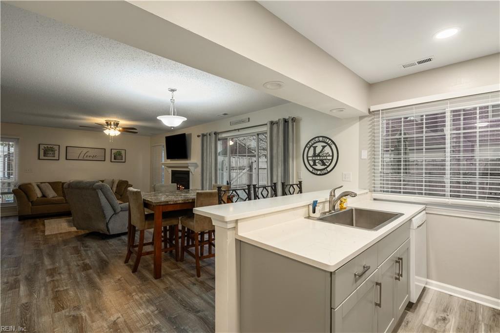 606 Oleander Circle, Virginia Beach, VA 