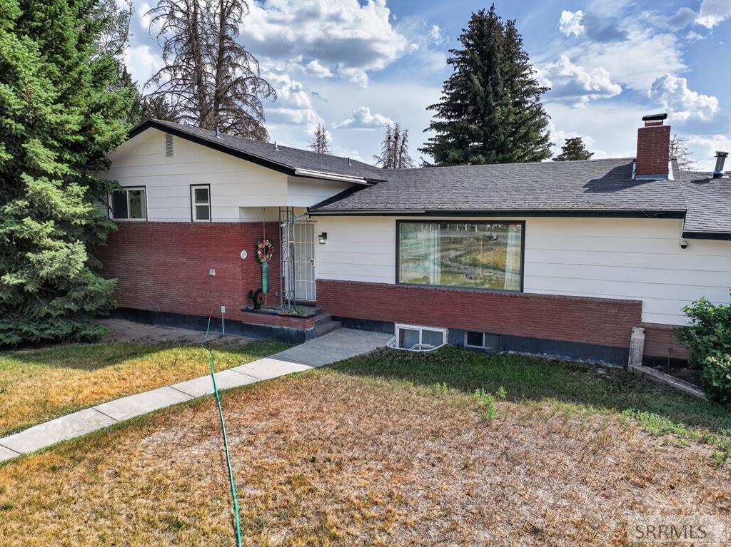 415 Sunset Drive