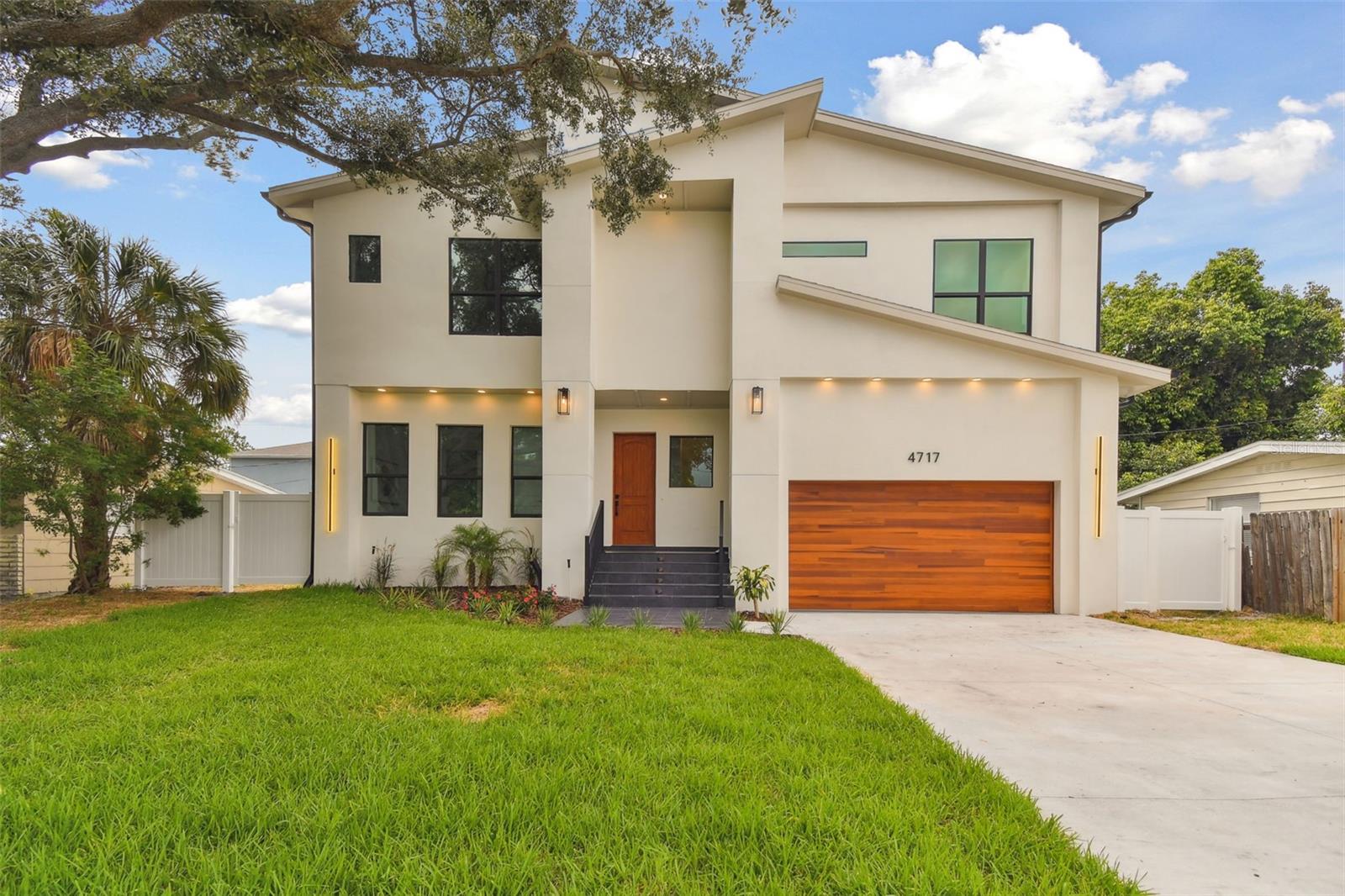 4717 W Oklahoma Avenue