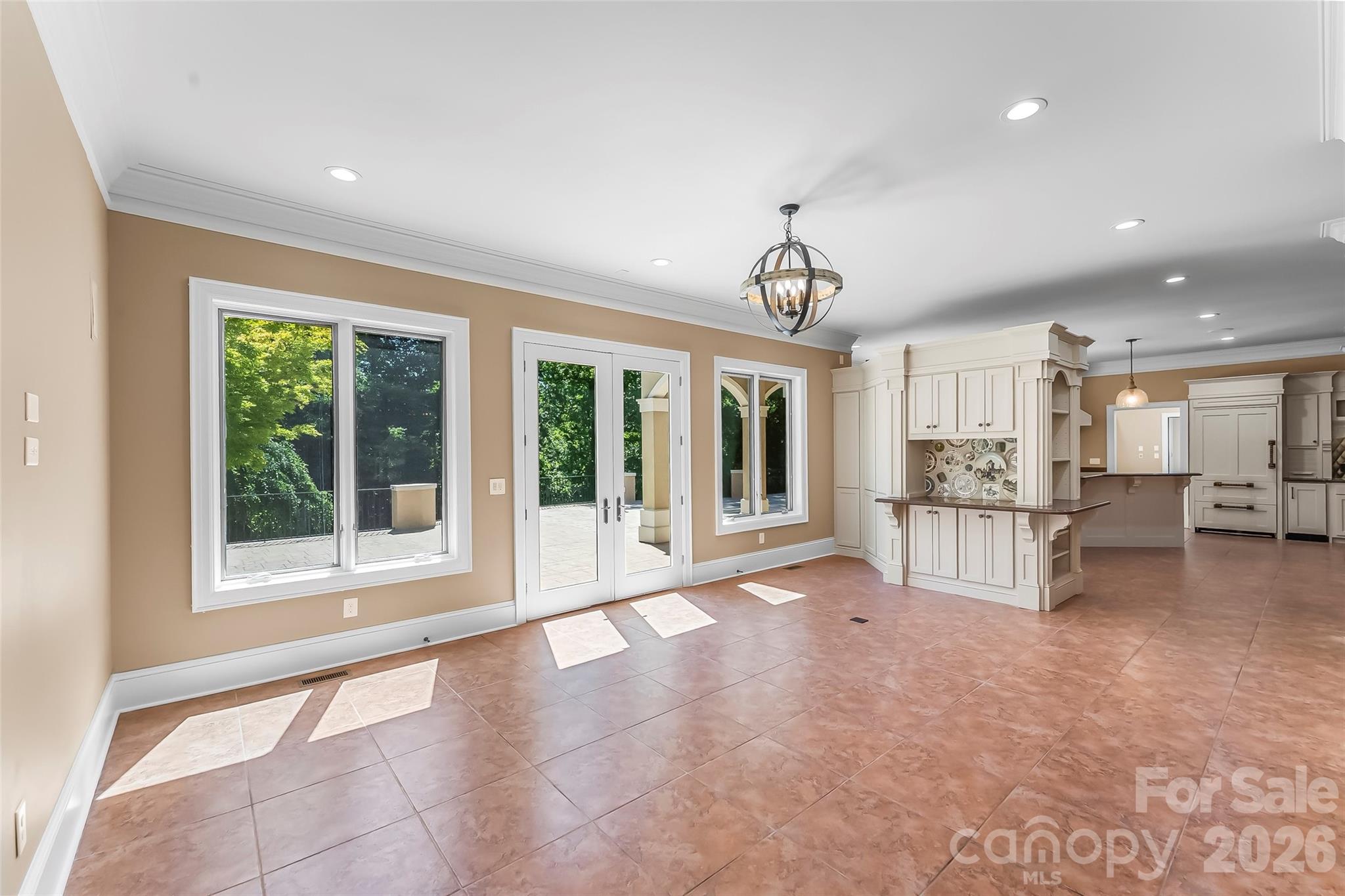 1090 Pearidge Road