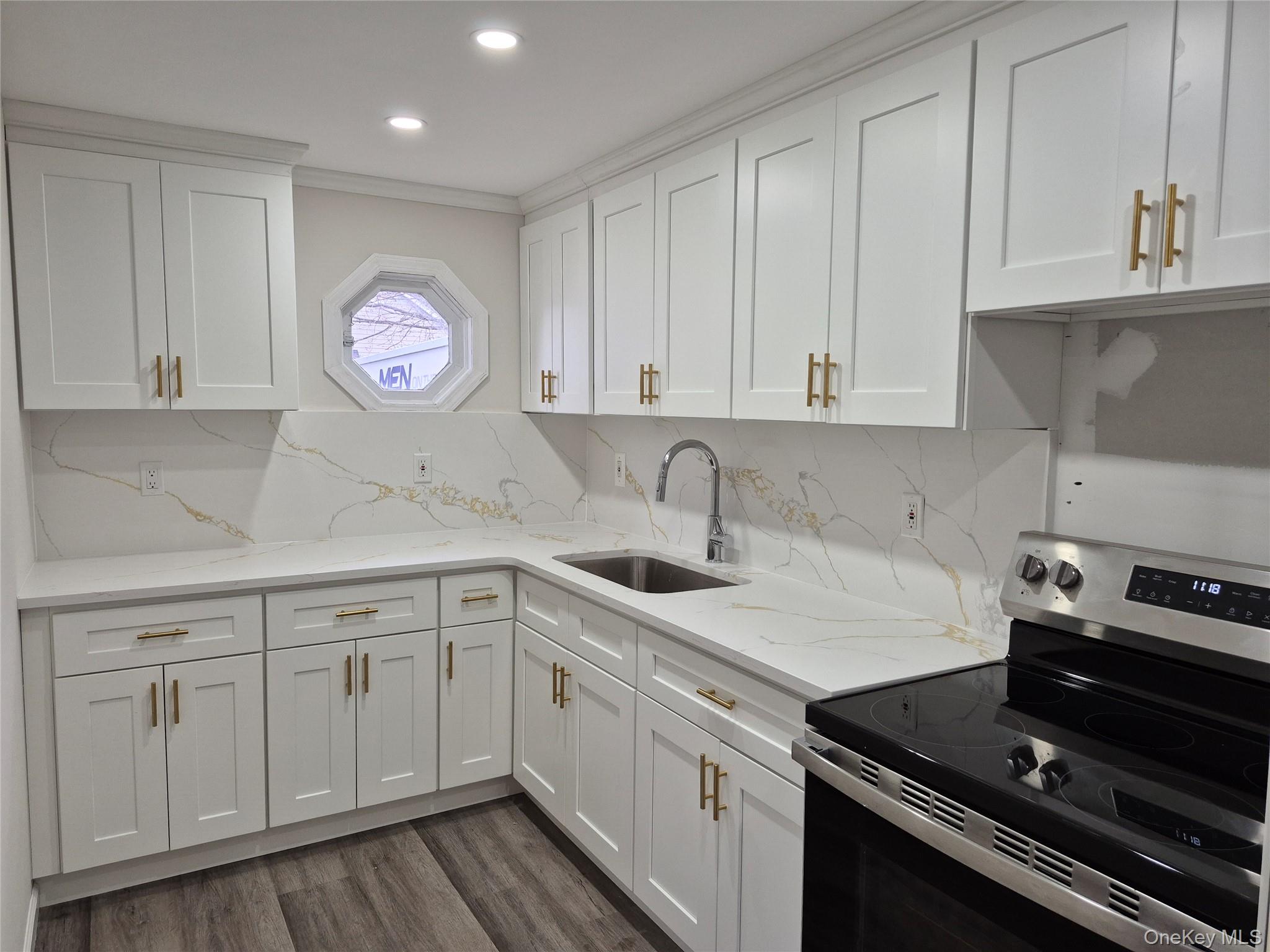 2030 Washington Street