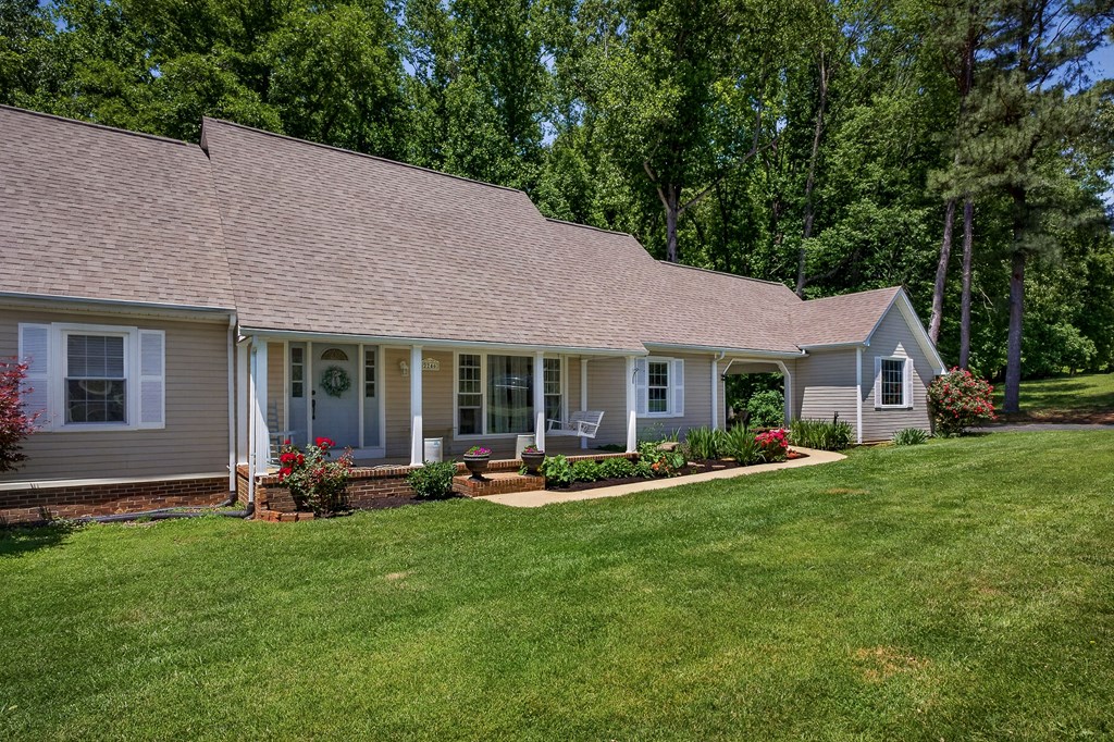 2246 Hidden Cove Rd