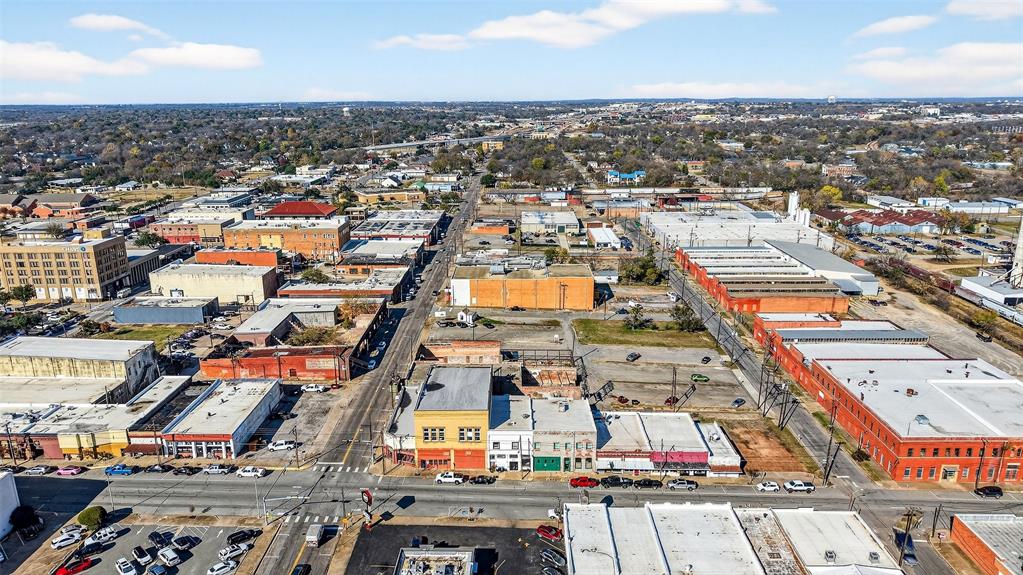 205 & 207 E Houston Street