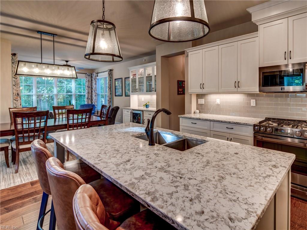 113 Commanders Cove