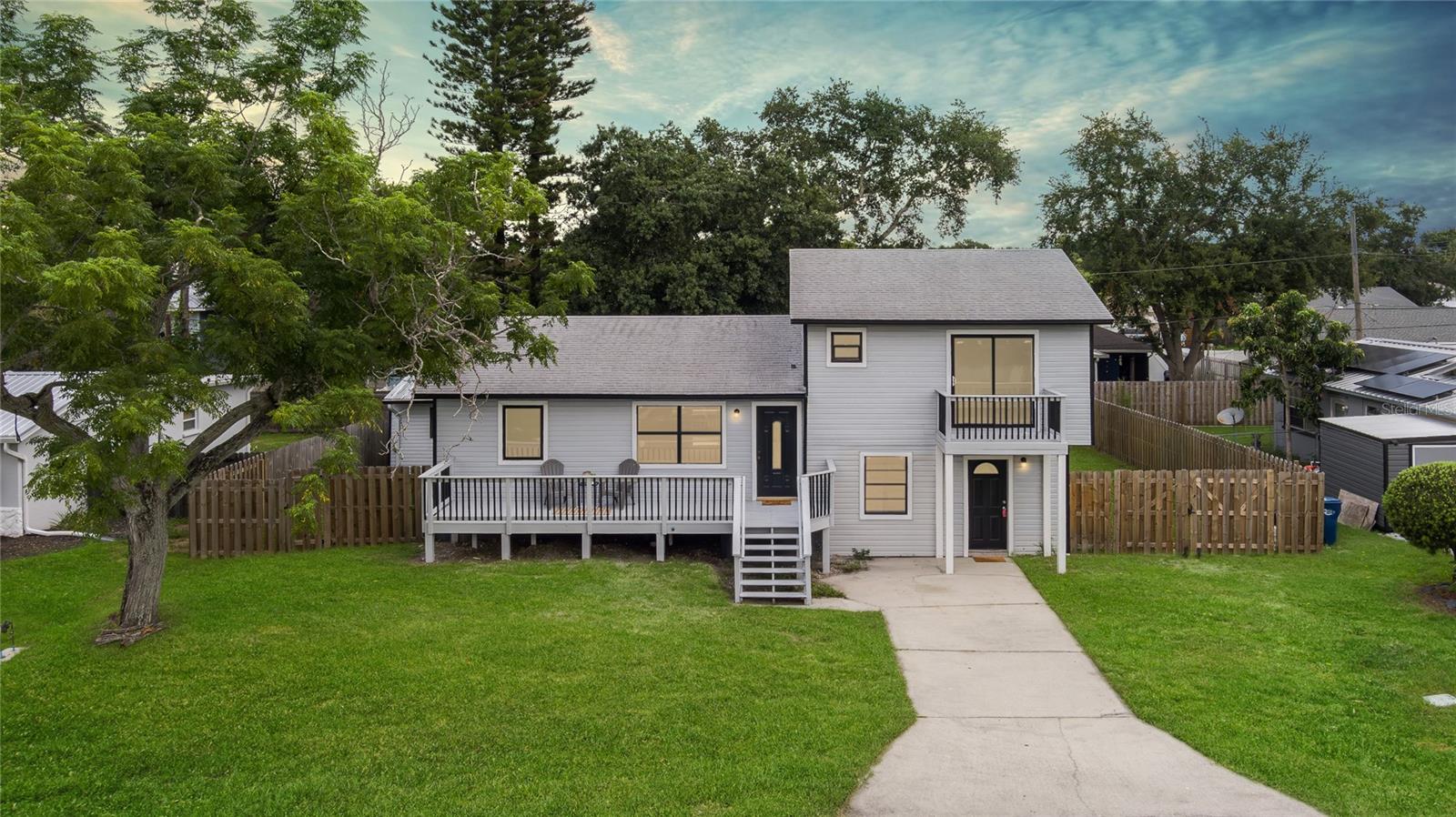 332 48th Street Court W