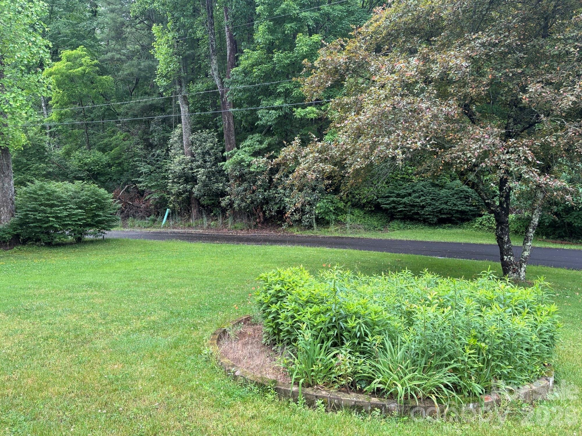609 Valley Road