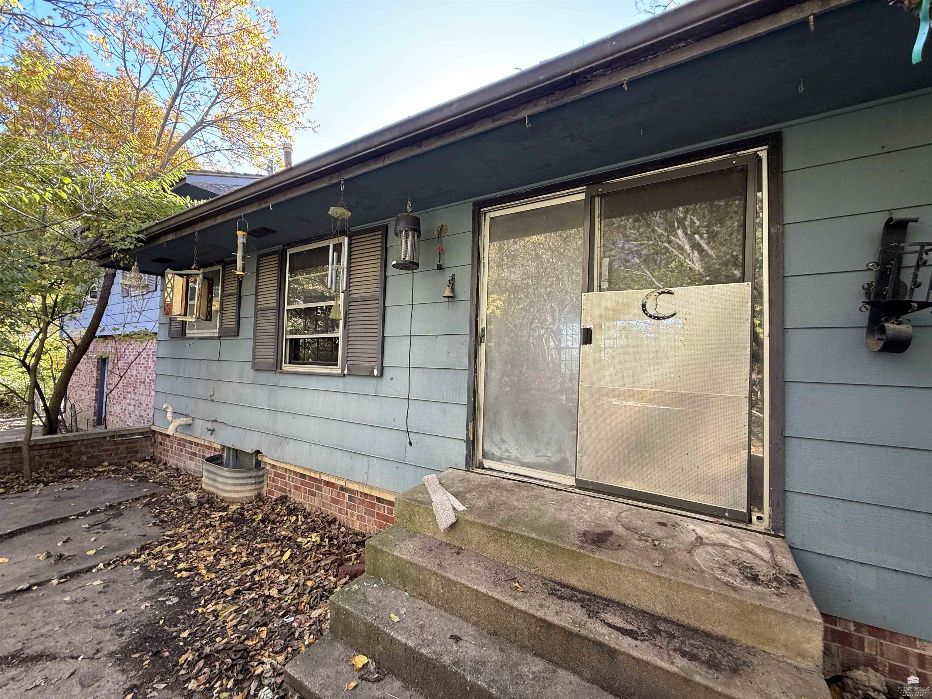 3030 Sunnyside Drive