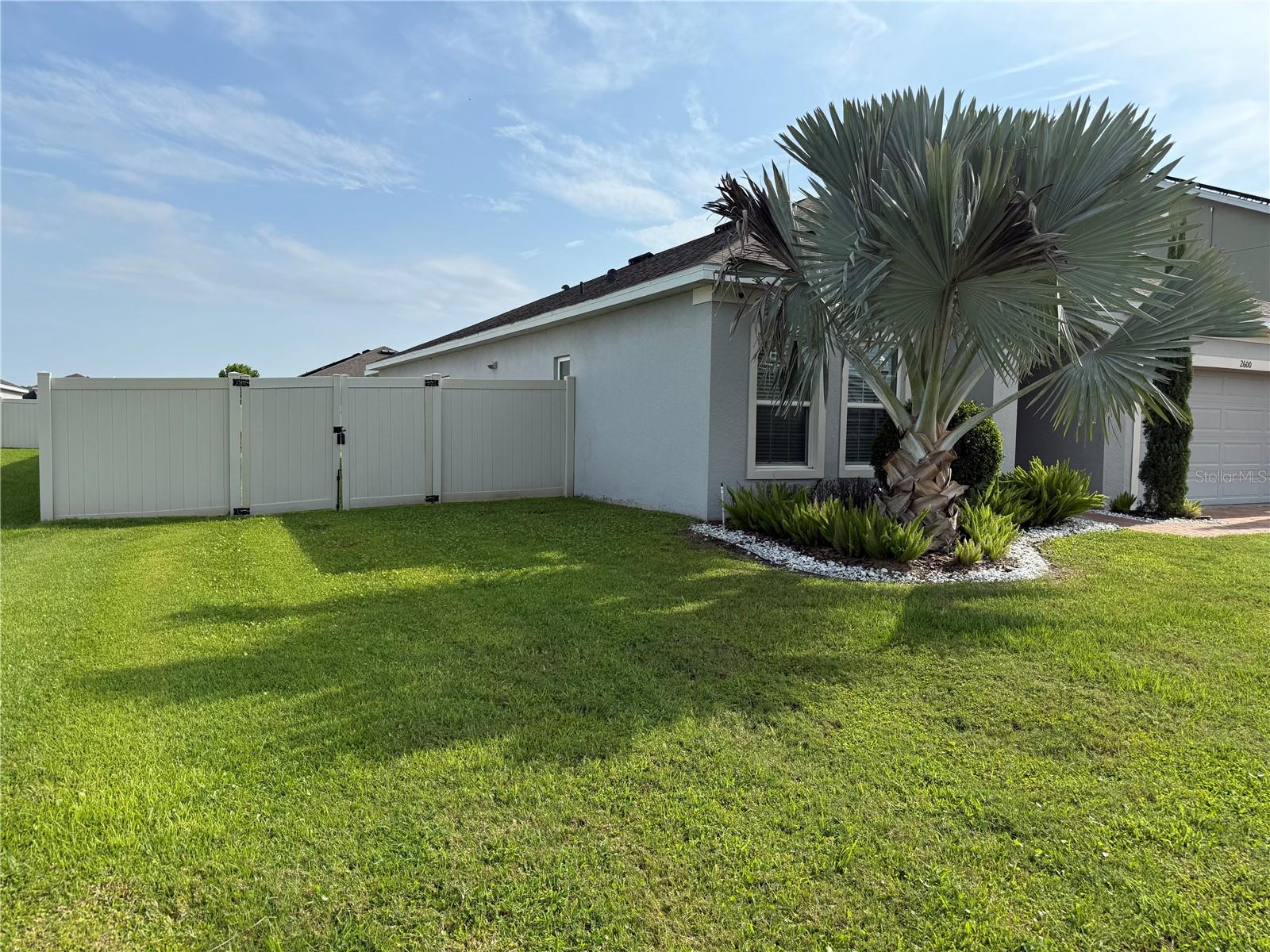 2600 Wadeview Loop