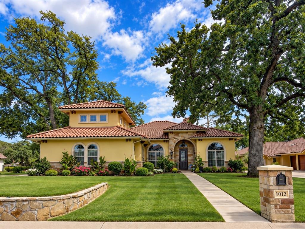 1012  Catalina Bay Boulevard , Granbury, TX, 