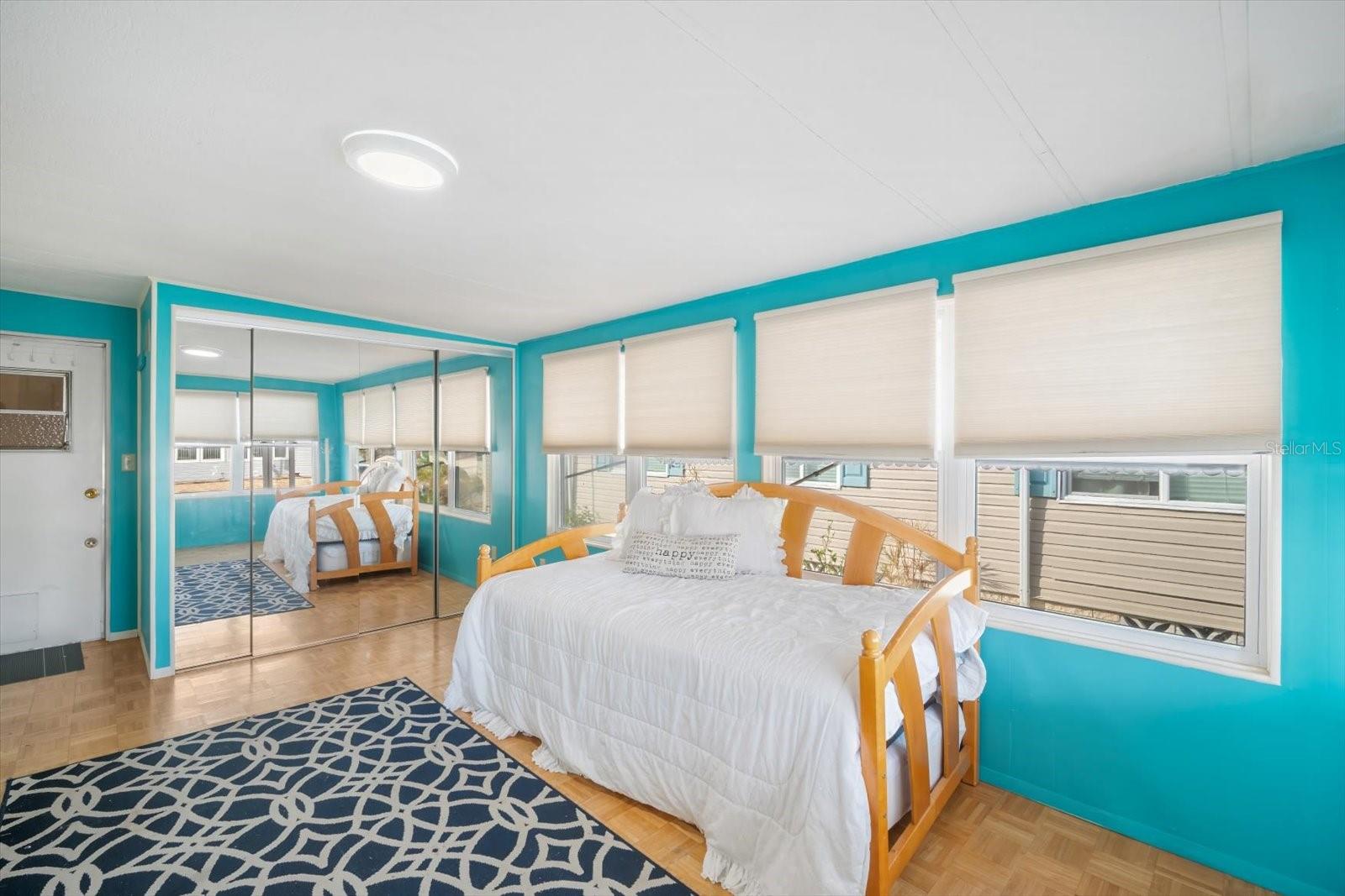 5619 Bayshore Road 417