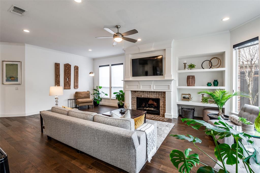 4402 Voyager Drive