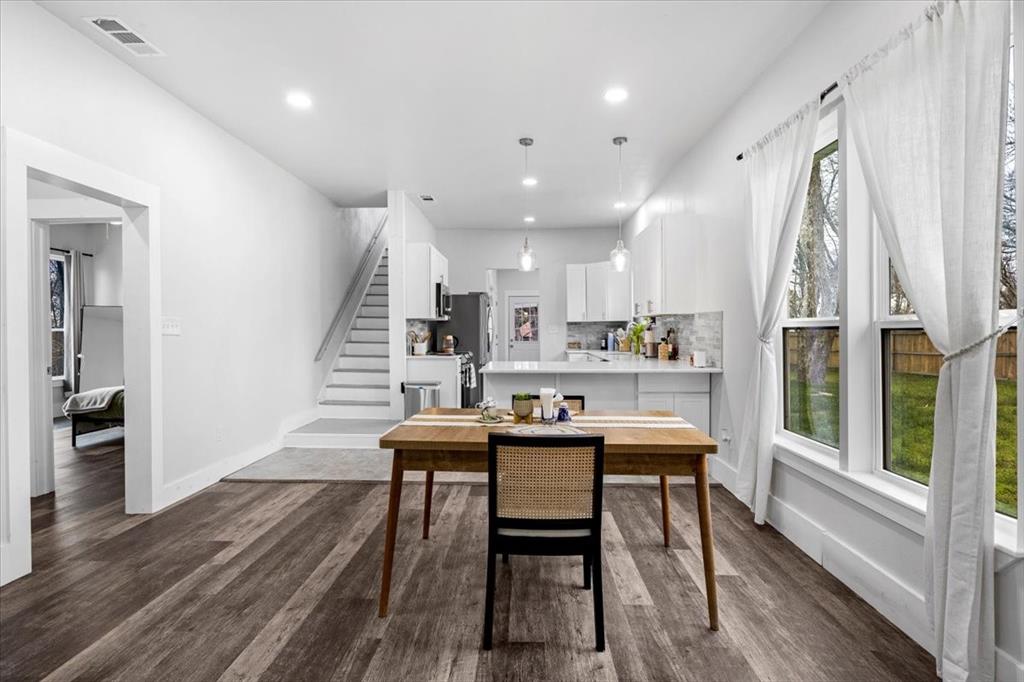 2200 N Beaton Street