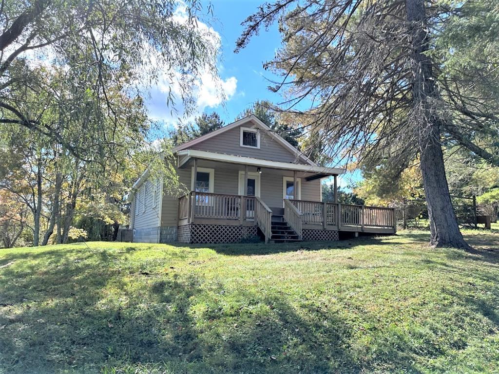 Residential for sale in Hillsville, Virginia, 91508