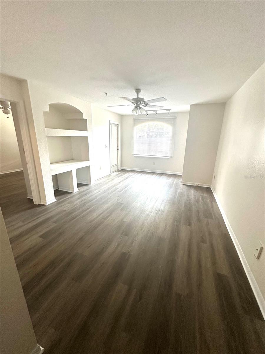 7250 Westpointe Boulevard 1028
