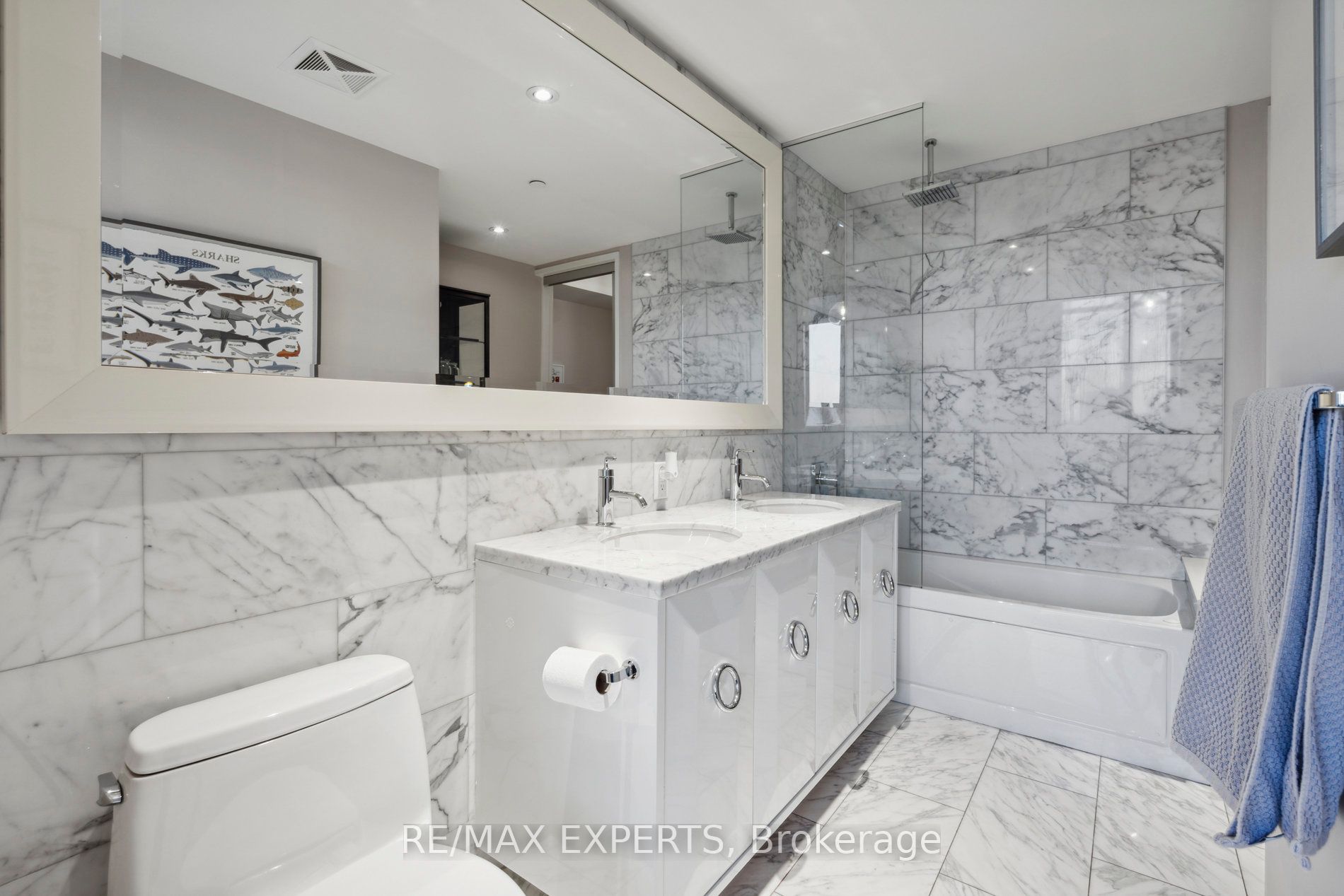 90 Park Lawn Rd PH-3007