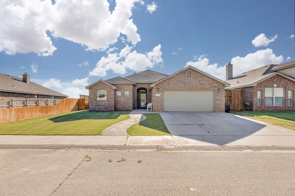 LOVELY HOME WITH A UNIQUE LAYOUT AND SO MUCH TO OFFER! OPEN FLOORPLAN LIVING AREA! A WET BAR WITH ICE MAKER AND BEVERAGE FRIDGE! AMAZING PANTRY WITH A BUILT-IN COUNTERTOP AND OUTLETS FOR SMALL APPLIANCES! GREAT KITCHEN WITH A BREAKFAST BAR, DINING AREA AND GREAT STORAGE! IN-LAW PLAN! SEQUESTERED MASTER SUITE WITH A HUGE WALK-IN CLOSET, DUAL SINKS AND SOAKING TUB! TWO BEDROOMS AND A FULL BATH AT THE ENTRY! COVERED BACK PATIO, GREAT YARD AND ABOVE GROUND POOL! TWO CAR GARAGE! QUICK ACCESS TO GROCERY STORES, RESTAURANTS, LOOP 250 AND 191! SOOO CUTE!