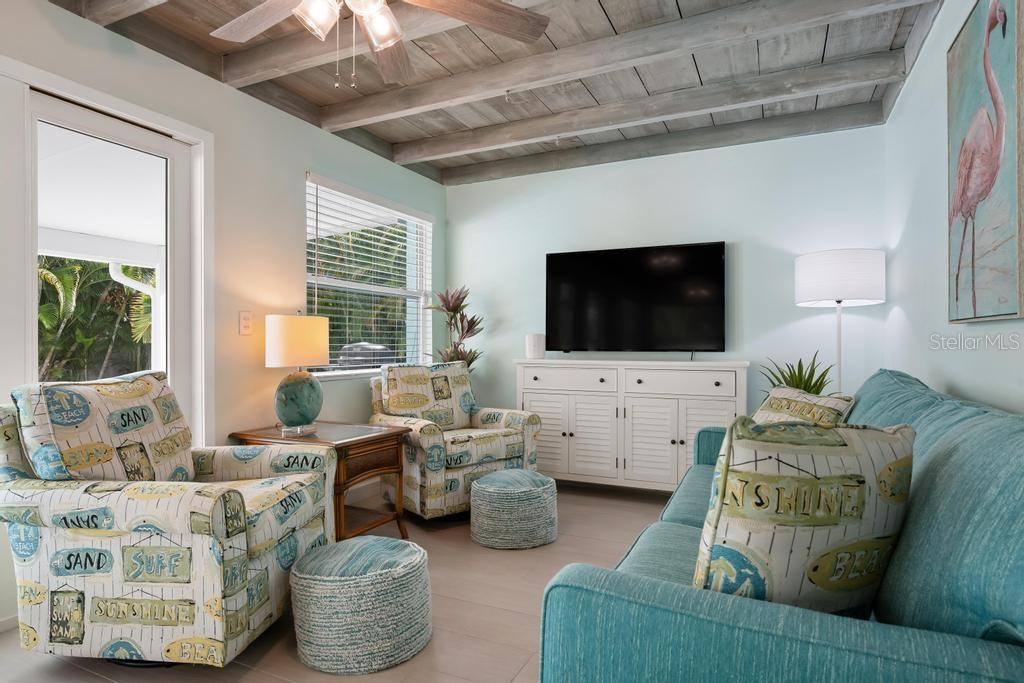 406 Bay Palms Drive