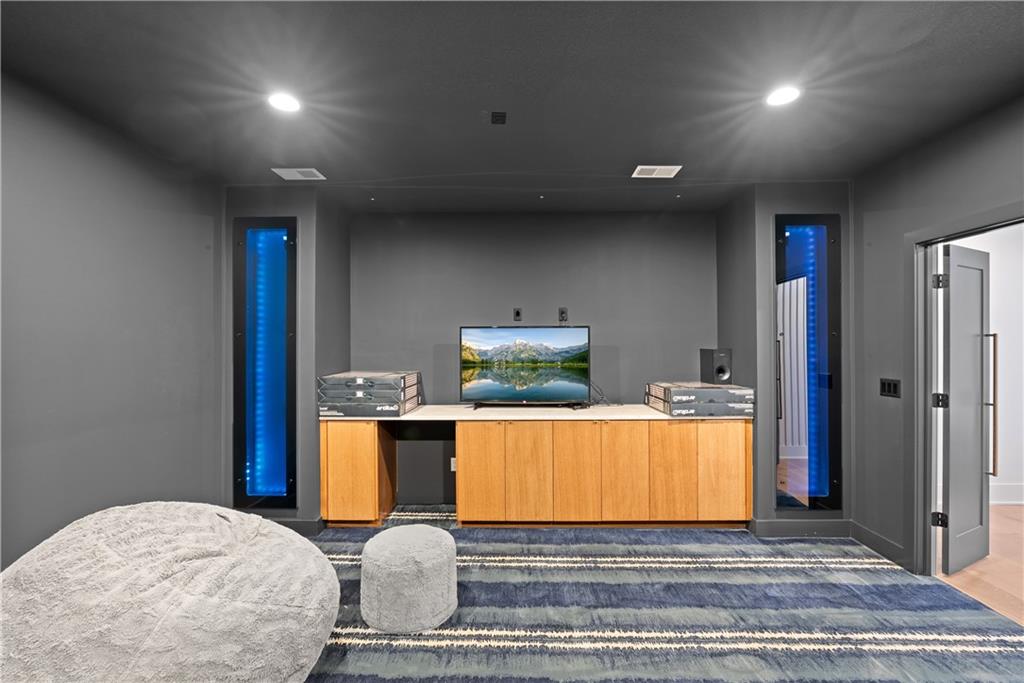 4 Broken Arrow Court